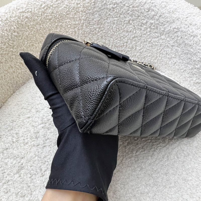 [Brand New Aug 2025] Chanel 25B Vanity / Clutch with Chain (LP Style Bag) in Black Caviar and LGHW