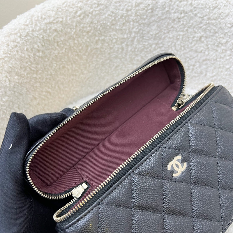 [Brand New Aug 2025] Chanel 25B Vanity / Clutch with Chain (LP Style Bag) in Black Caviar and LGHW