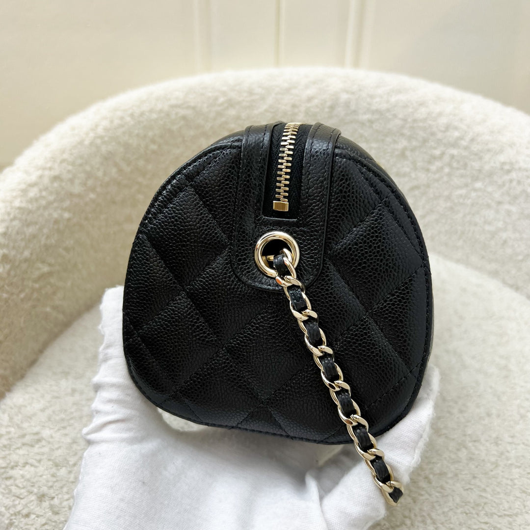 Chanel（シャネル）AP4425 25シーズンブラックキャビア Wフラップチェーンショルダー25 黒/シルバー キャビアスキン