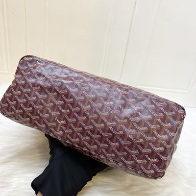 Goyard Boheme PM Hobo Bag in Bordeaux / Burgundy Signature Goyardine Canvas