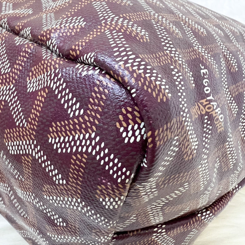 Goyard Boheme PM Hobo Bag in Bordeaux / Burgundy Signature Goyardine Canvas