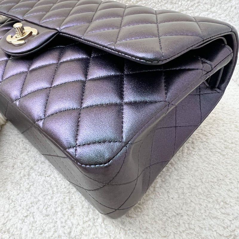 Chanel Medium Classic Flap CF in 22B Iridescent Black Lambskin and LGHW (Model: A01112)