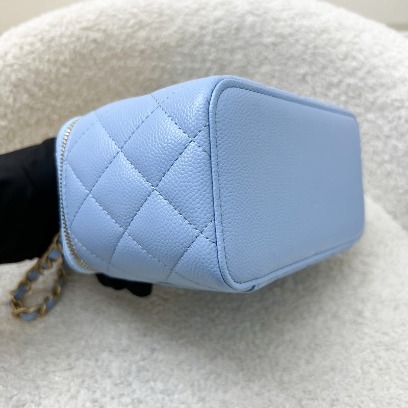 Chanel 22S "Pick Me Up" Vanity with Top Handle in Baby Blue Caviar and AGHW (Model: AP2805)