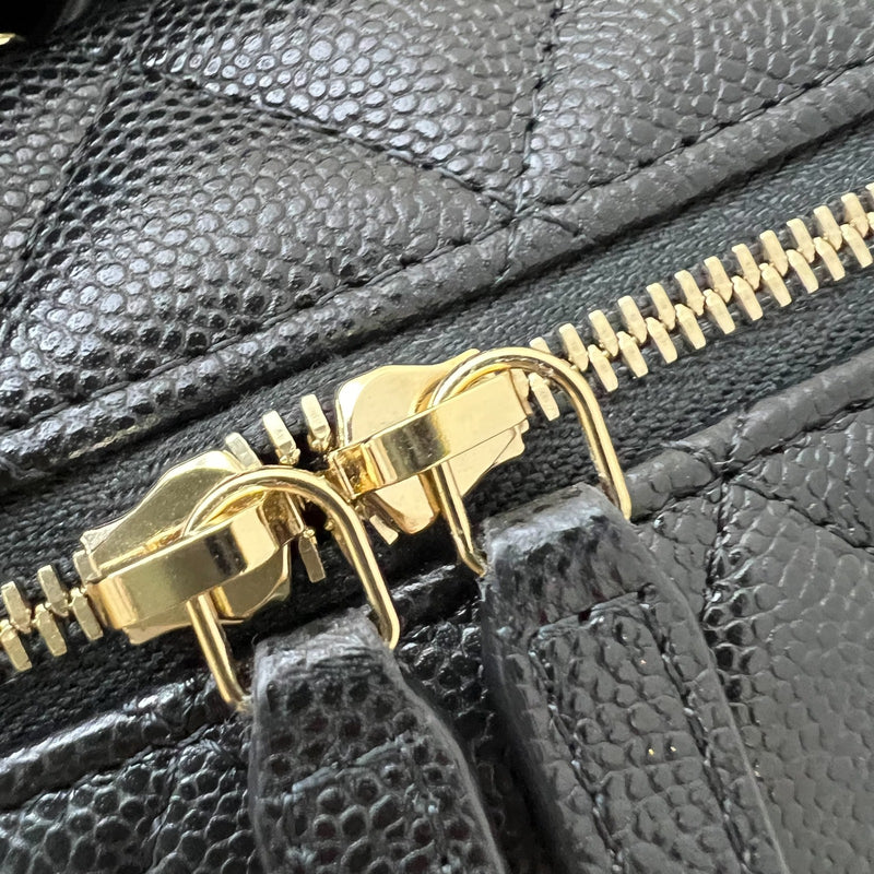 [Local Set - Feb 2025] Chanel 25C Vanity / Clutch with Chain (LP Style Bag) in Black Caviar and LGHW (Model: AP4385)