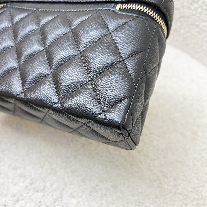 [Local Set - Feb 2025] Chanel 25C Vanity / Clutch with Chain (LP Style Bag) in Black Caviar and LGHW (Model: AP4385)