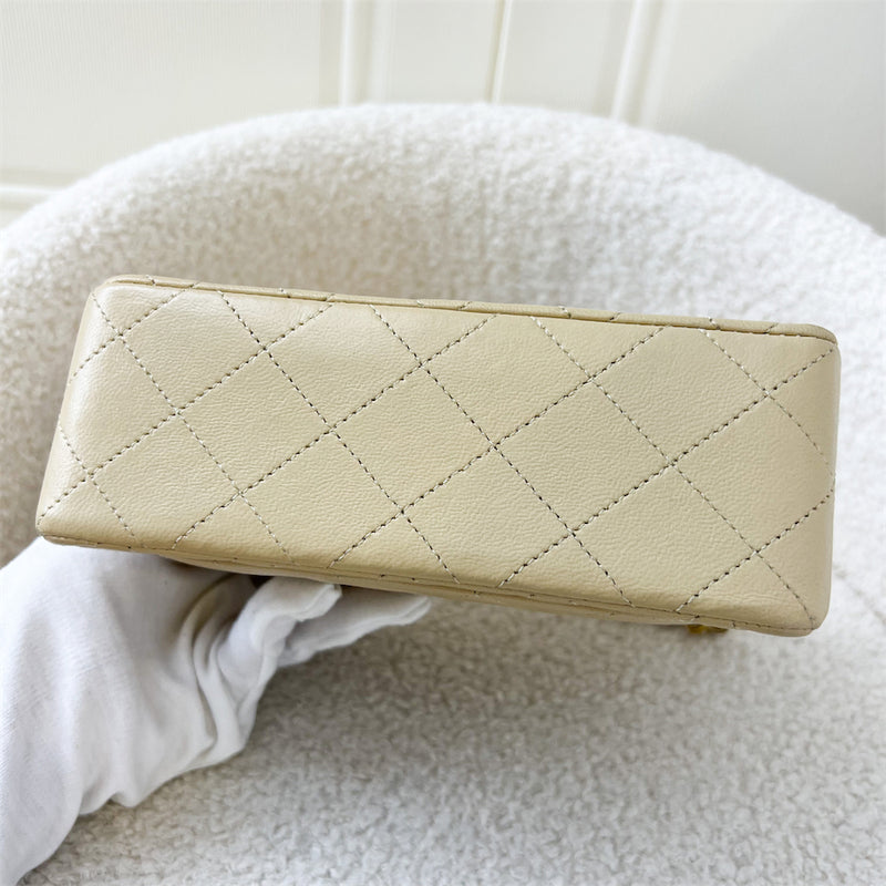 Chanel Vintage Square Mini in Beige Lambskin 24K GHW