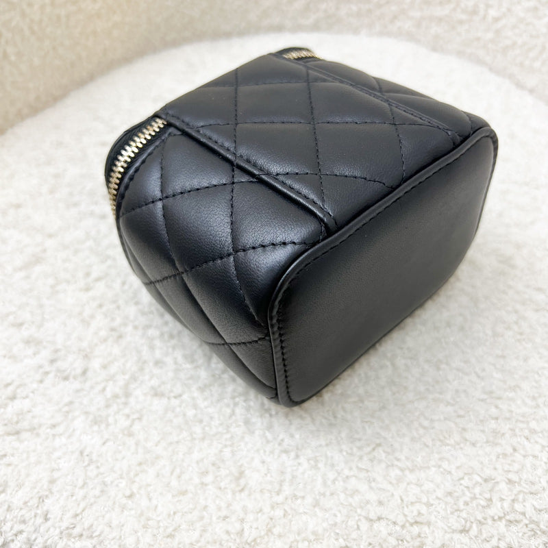 Chanel Pearl Crush Mini Cube Vanity in Black Lambskin and AGHW (Model: AP1447)