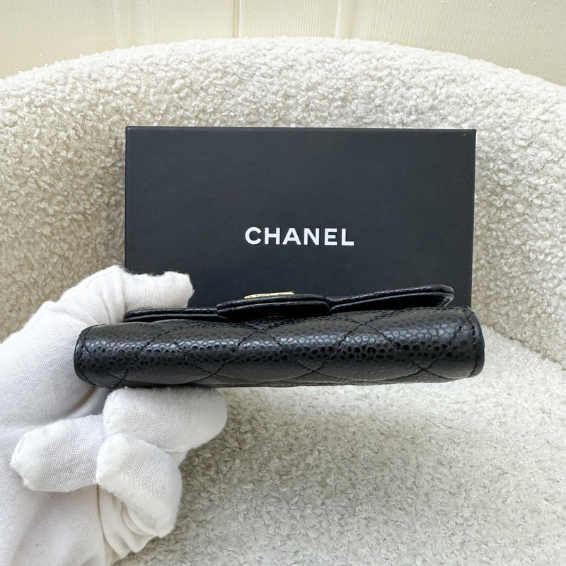 Chanel Classic Snap Card Holder in Black Caviar GHW