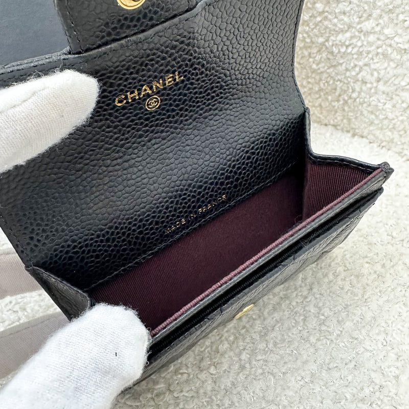 Chanel Classic Snap Card Holder in Black Caviar GHW