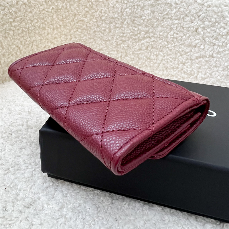 Chanel Classic Snap Card Holder in Burgundy Red Caviar LGHW