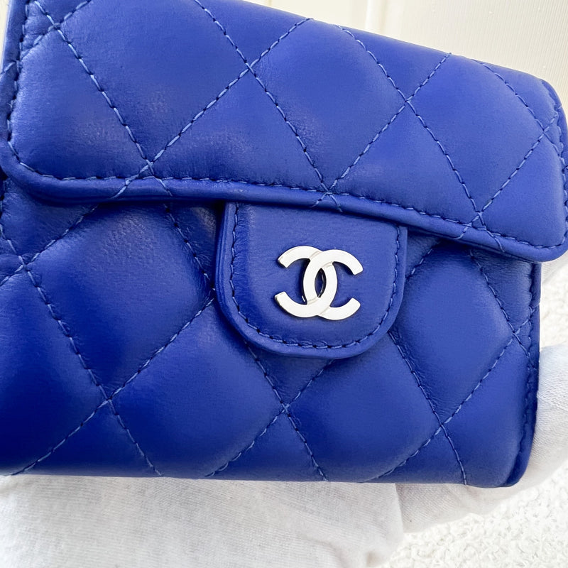 Chanel XL Snap Card Holder in Electric Blue Lambskin SHW