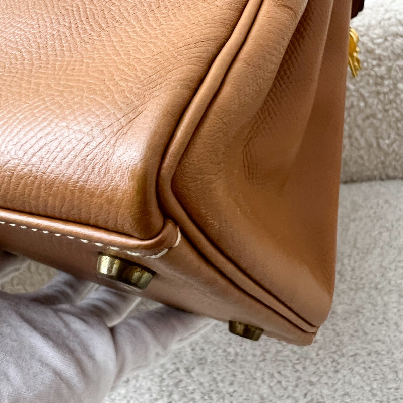 Hermes Vintage Kelly 28 in Gold Courcheval / Epsom Leather and GHW