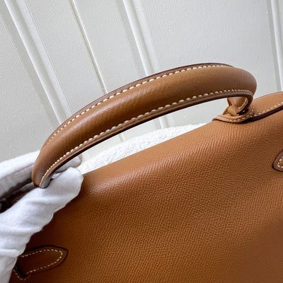 Hermes Vintage Kelly 28 in Gold Courcheval / Epsom Leather and GHW