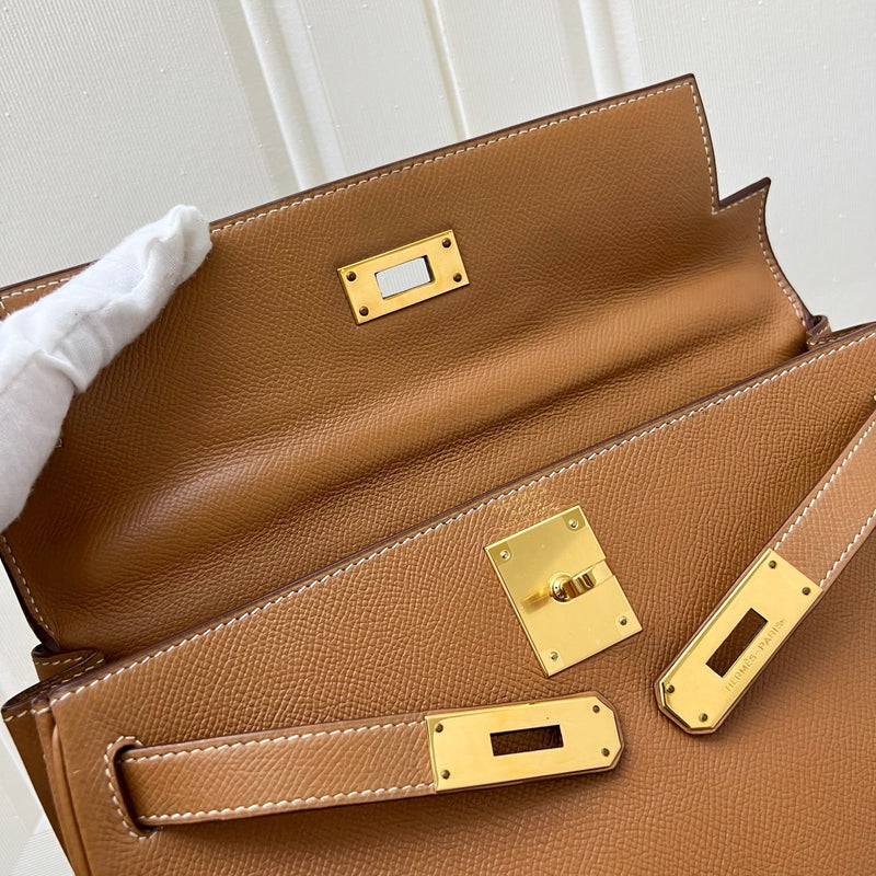 Hermes Vintage Kelly 28 in Gold Courcheval / Epsom Leather and GHW