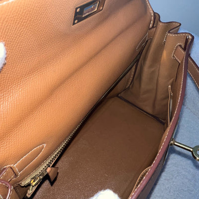 Hermes Vintage Kelly 28 in Gold Courcheval / Epsom Leather and GHW