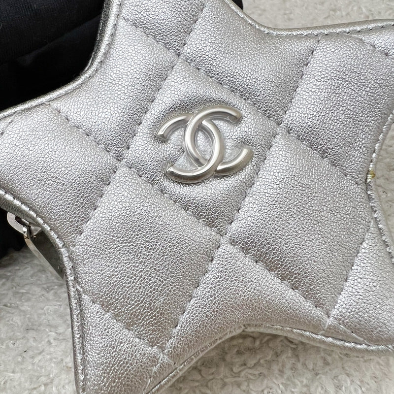 Chanel VIP Gift 24C Star Pouch Charm in Iridescent Silver Lambskin and SHW
