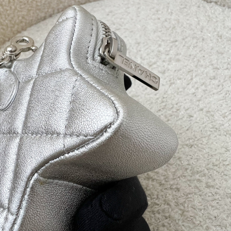 Chanel VIP Gift 24C Star Pouch Charm in Iridescent Silver Lambskin and SHW