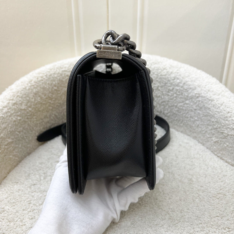 Chanel Medium 25cm Boy Flap in Black Caviar and RHW (Model: A67086)