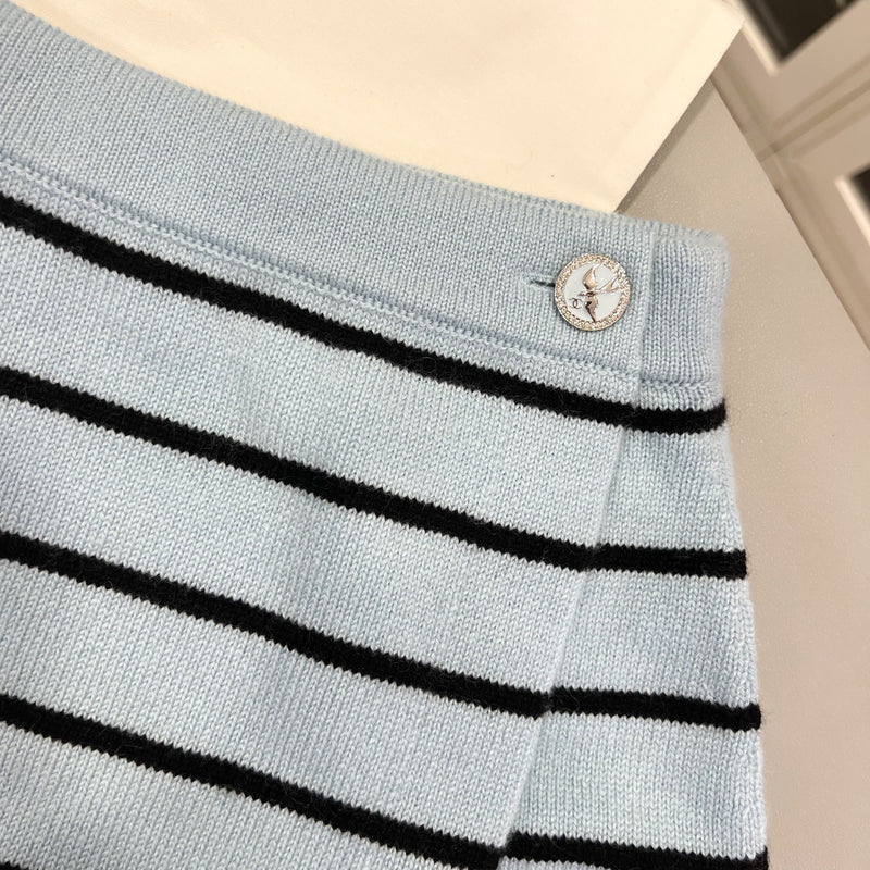 Chanel 25S Baby Blue Knitted Striped Skorts in 100% Cashmere (Model: P79614)