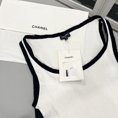 Chanel 25S Tank Top in Black and White Cotton and Polyamide (Model: P79494)
