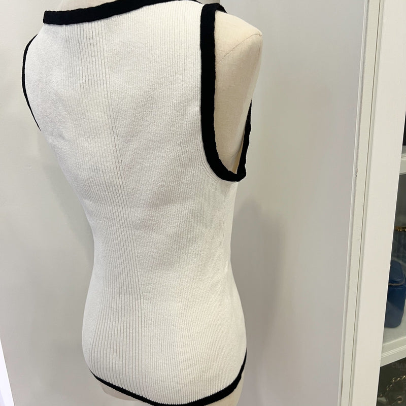 Chanel 25S Tank Top in Black and White Cotton and Polyamide (Model: P79494)