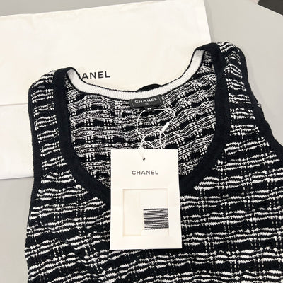 Chanel 25S Sleeveless Knit Mini Dress in Black and White (Model: P79186)
