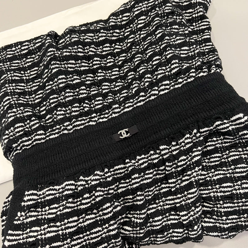 Chanel 25S Sleeveless Knit Mini Dress in Black and White (Model: P79186)