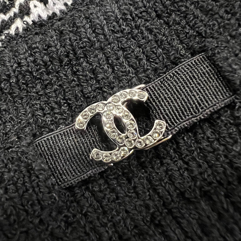 Chanel 25S Sleeveless Knit Mini Dress in Black and White (Model: P79186)