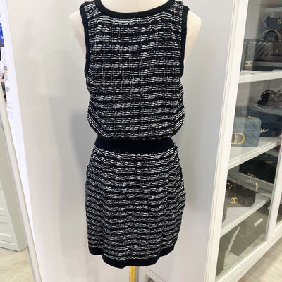 Chanel 25S Sleeveless Knit Mini Dress in Black and White (Model: P79186)
