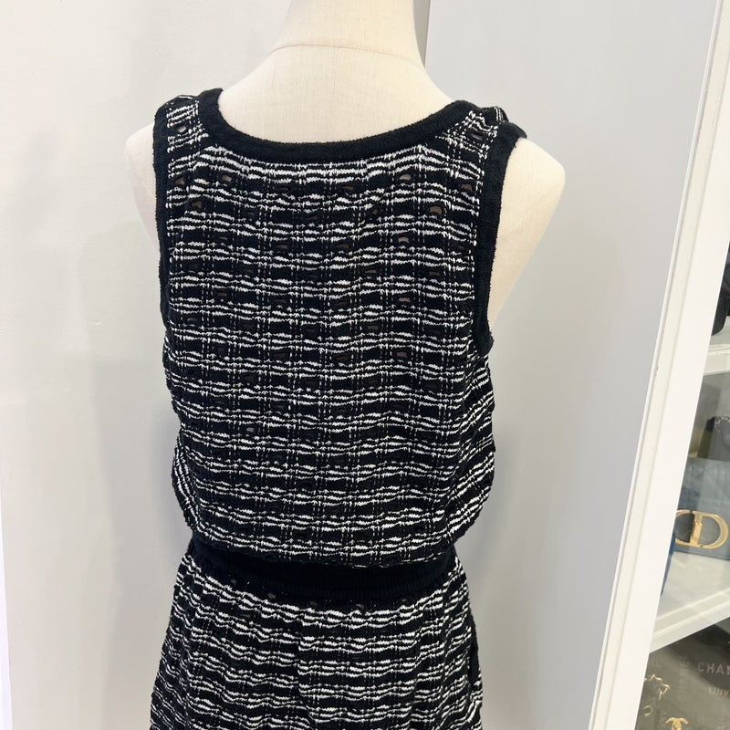 Chanel 25S Sleeveless Knit Mini Dress in Black and White (Model: P79186)