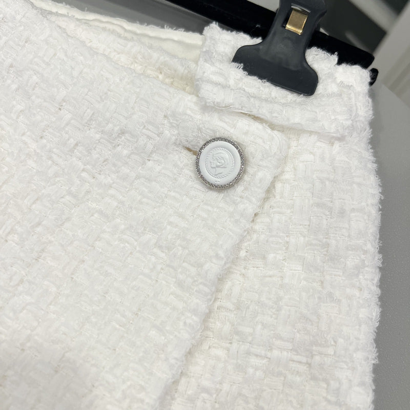 Chanel 25S Tweed Skorts in White Cotton and Polyamide (Model: P79379)