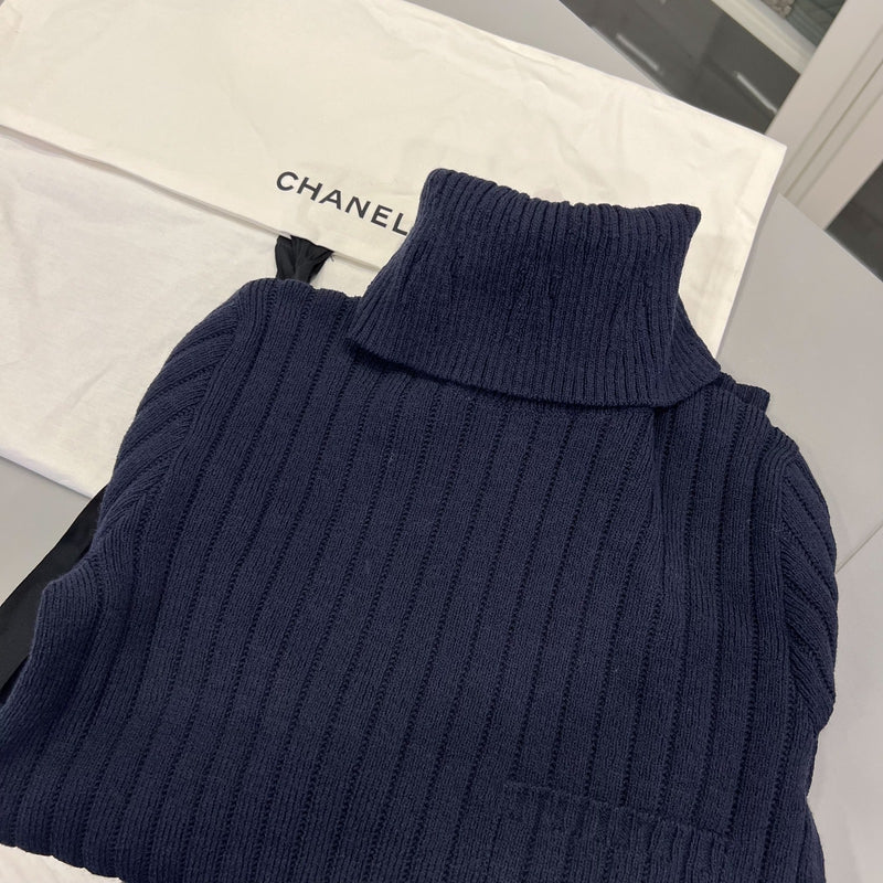 Chanel 24K Knitted Pullover with Zipper and Charms in Navy Wool and Polyamide (Model: P78425)