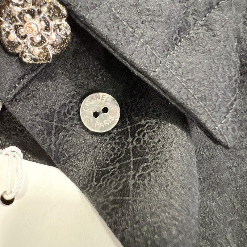 Chanel 25A Shirt in Black 100% Silk Sz 38 (Model: P79880)