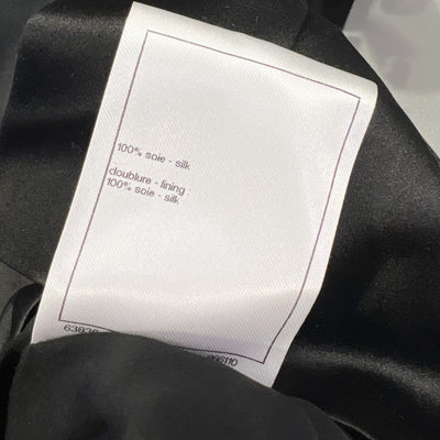 Chanel 25A Sleeveless Blouse / Top in Black 100% Silk with Gold Buttons (Model: P79815)