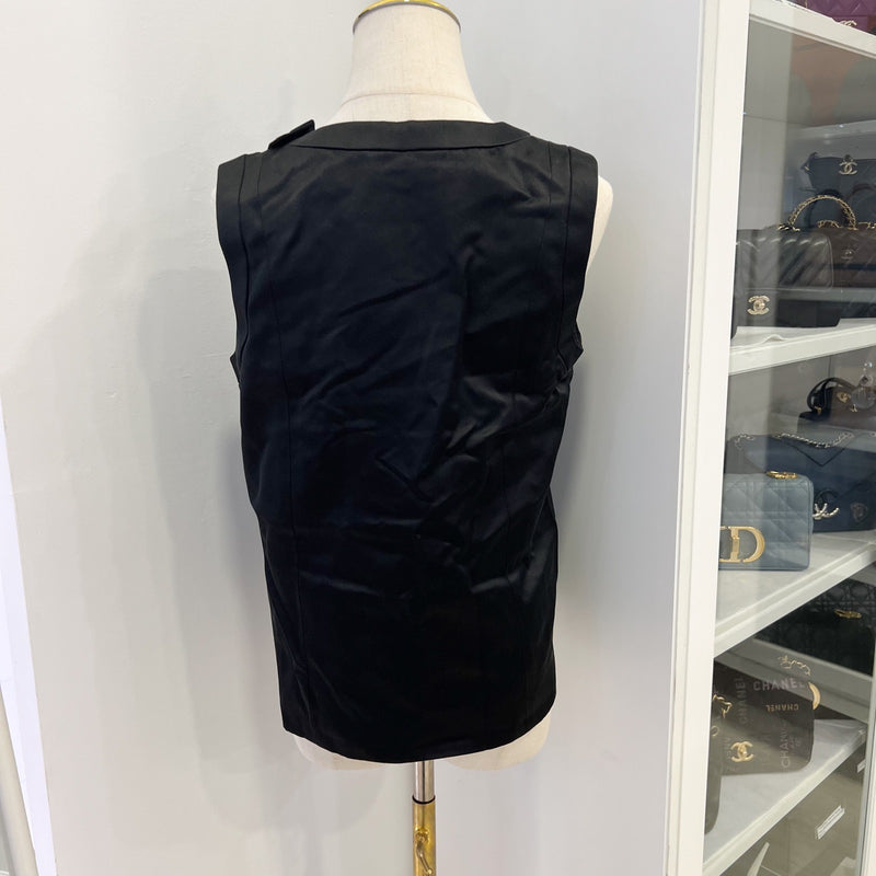 Chanel 25A Sleeveless Blouse / Top in Black 100% Silk with Gold Buttons (Model: P79815)