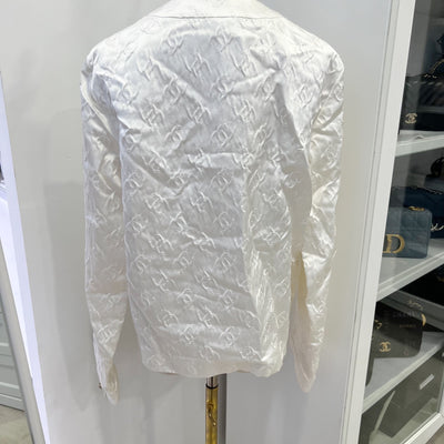Chanel 25A Runway Embossed CC Logo Long Sleeved Blouse in Ecru Cotton and Silk (Model: P79802)
