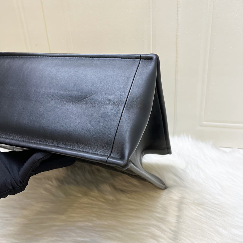 Dior Medium Book Tote in Black Macrocannage Calfskin and LGHW