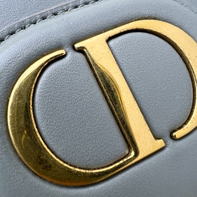 Dior Medium Bobby Flap in Grey Stone Calfskin and GHW (Model: M9319UMOL, Colour: 41G)