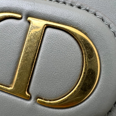 Dior Medium Bobby Flap in Grey Stone Calfskin and GHW (Model: M9319UMOL, Colour: 41G)