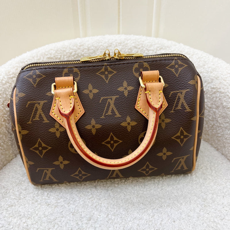 LV Speedy Bandouliere 20 in Monogram Canvas and Black Patterned Strap