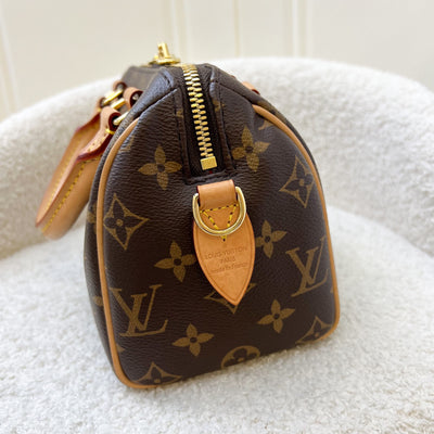 LV Speedy Bandouliere 20 in Monogram Canvas and Black Patterned Strap