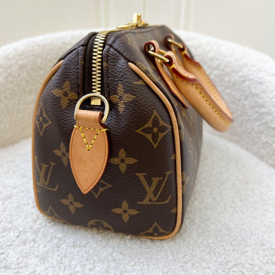 LV Speedy Bandouliere 20 in Monogram Canvas and Black Patterned Strap