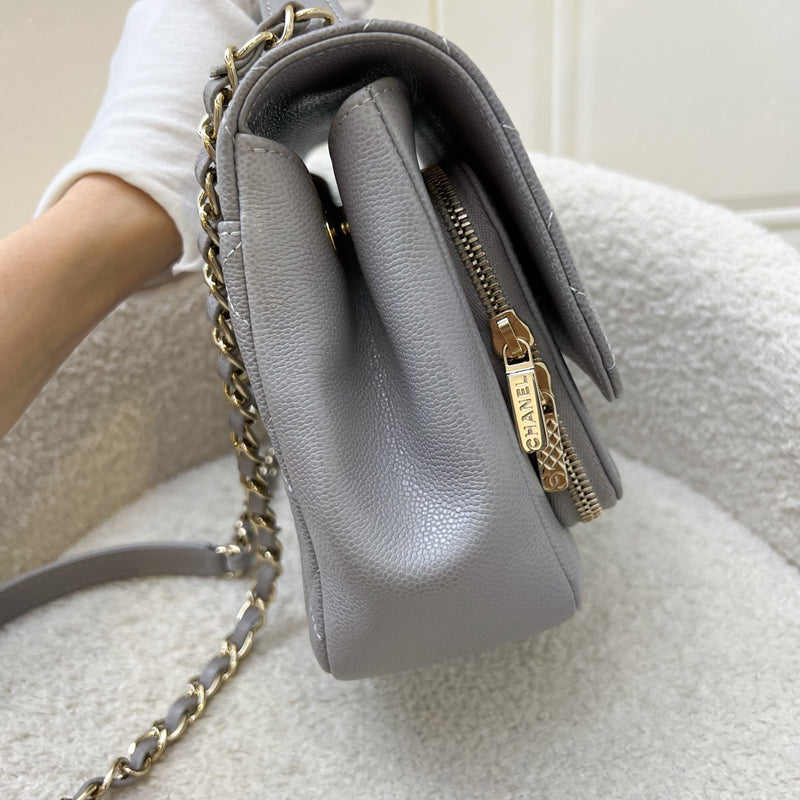 Chanel Medium Business Affinity Flap in 21B Grey Caviar and LGHW (Model: A93607)