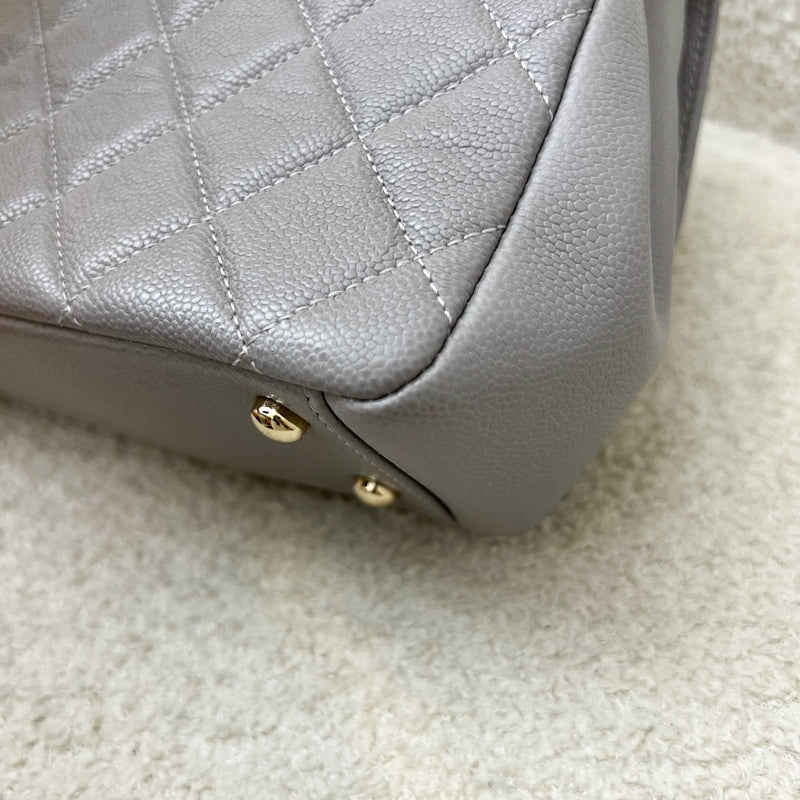 Chanel Medium Business Affinity Flap in 21B Grey Caviar and LGHW (Model: A93607)