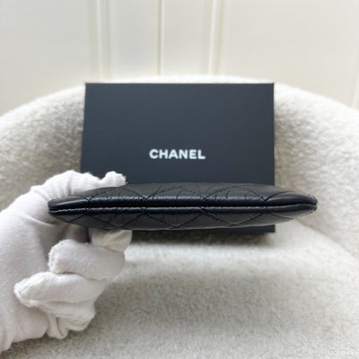 Chanel 2.55 Reissue Mini O-Case in Black Distressed Calfskin LGHW