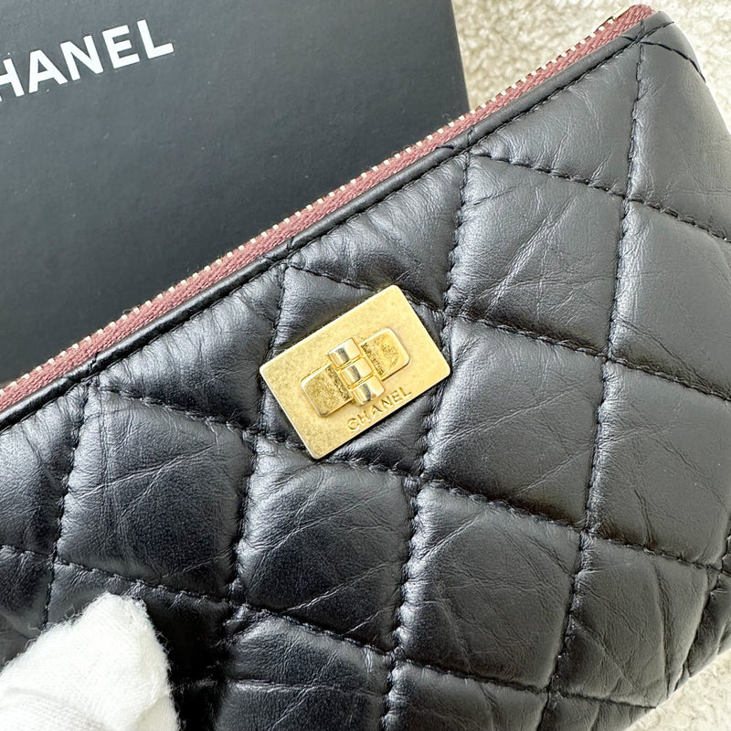 Chanel 2.55 Reissue Mini O-Case in Black Distressed Calfskin LGHW