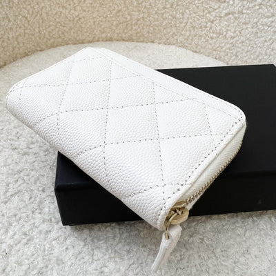 Chanel 23C Zippy Card Holder in White Caviar and GHW