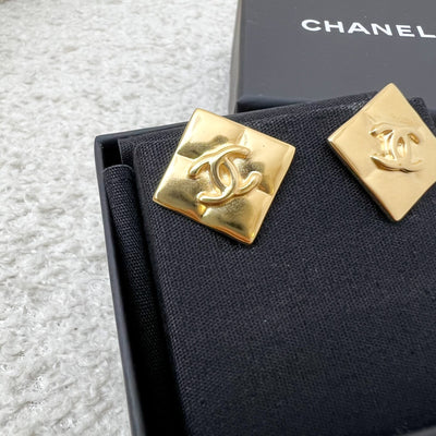 Chanel 24K Square CC Earrings in GHW (Model: ABE656)