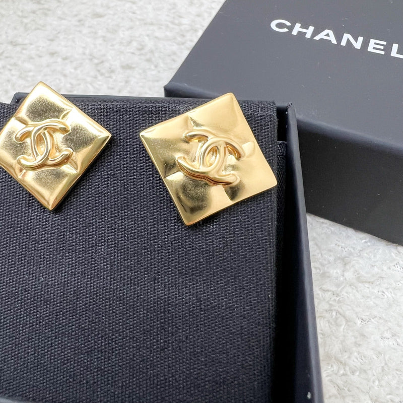 Chanel 24K Square CC Earrings in GHW (Model: ABE656)