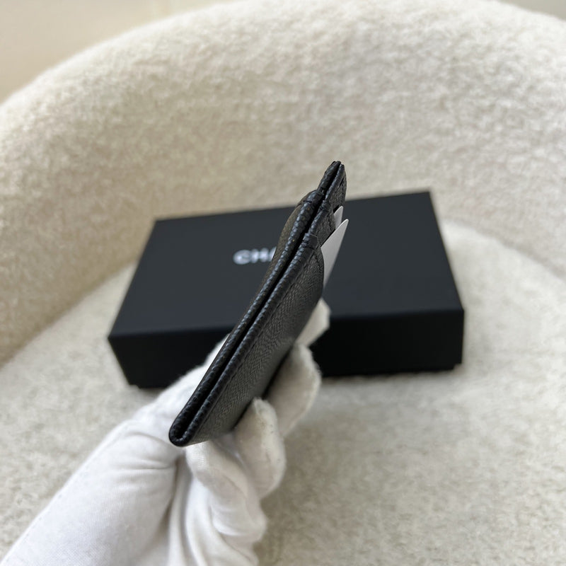 Chanel 25A Flat Card Holder in Black Caviar (Model: AP4659)